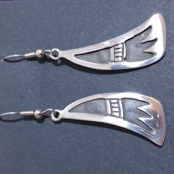Sterling Silver Overlay Tribal Claw Design Dangle Earrings - Picture 12 of 13